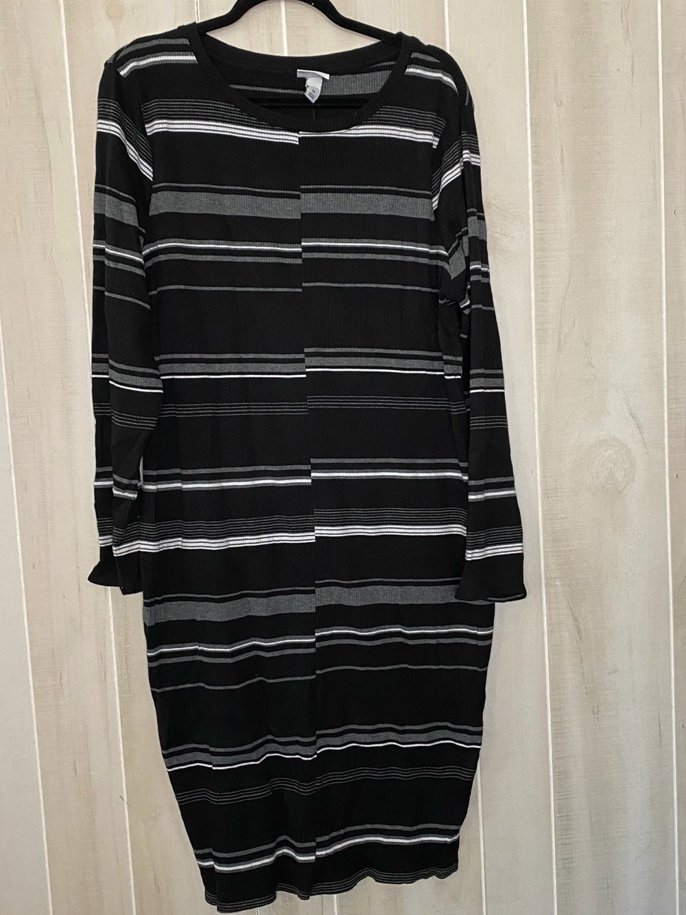 Black gray striped long sleeve midi sweater dress plus size 2x
